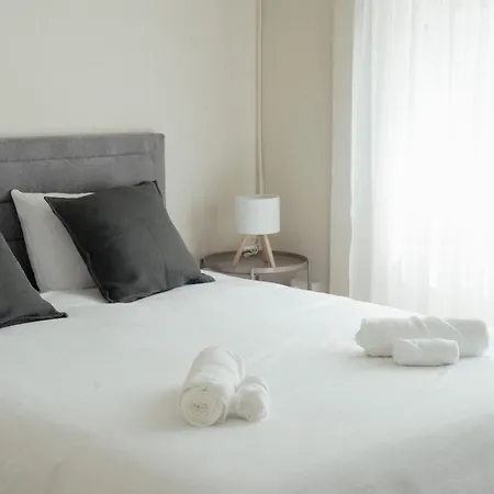 Modern 2br - Heart Of
