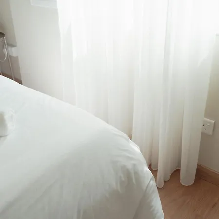 Modern 2br - Heart Of Apartament
