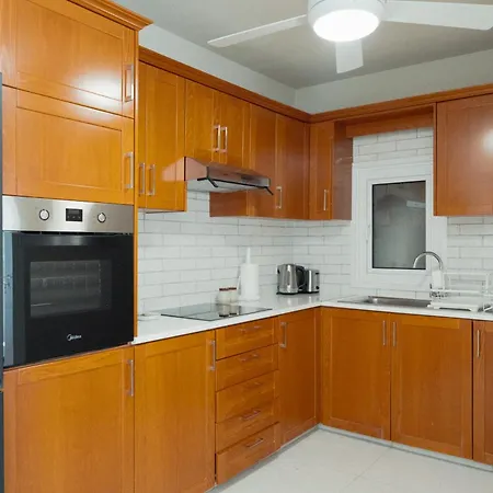 Modern 2br - Heart Of Nikósie